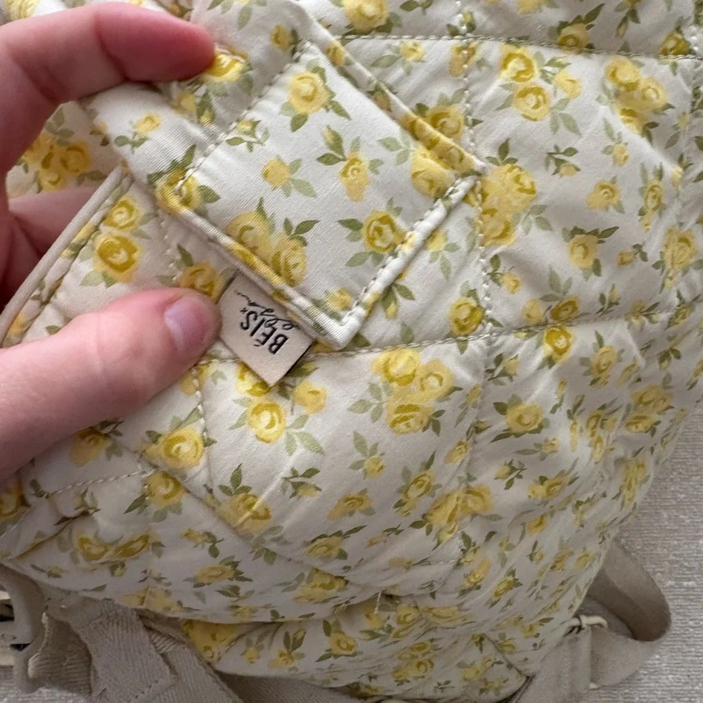 BEIS Garden Party Diaper Bag - Picture 4 of 6